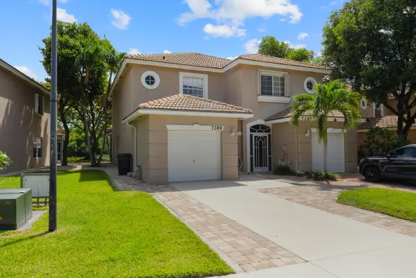 7289 Smithbrooke DR, Lake Worth, FL 33467