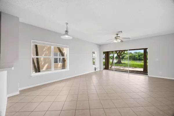 Lake Worth, FL 33467,7289 Smithbrooke DR