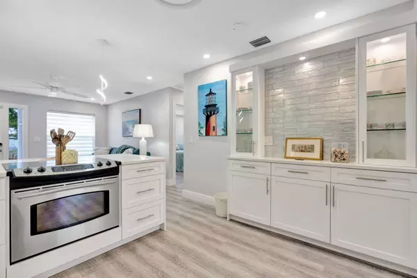 Jupiter, FL 33458,1125 Stillwater DR