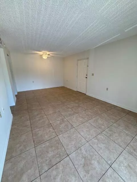 West Palm Beach, FL 33411,1179 N Benoist Farms RD 205