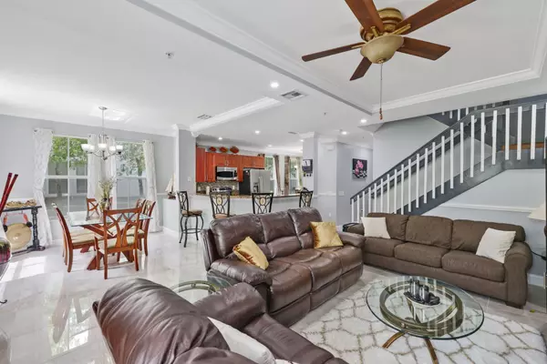 Coconut Creek, FL 33073,4501 Mimosa TER 1404