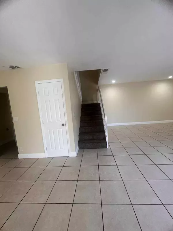 West Palm Beach, FL 33401,1753 N Congress AVE