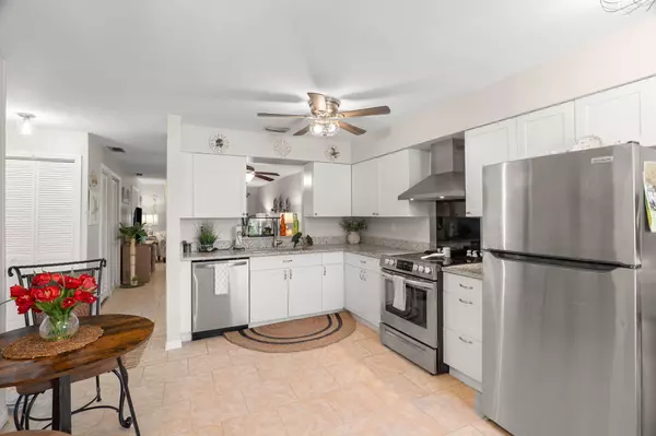 Fort Pierce, FL 34951,6034 Indrio RD 2
