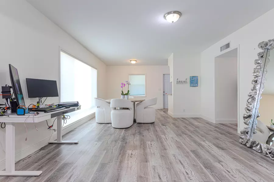 408 S 9th ST, Lantana, FL 33462