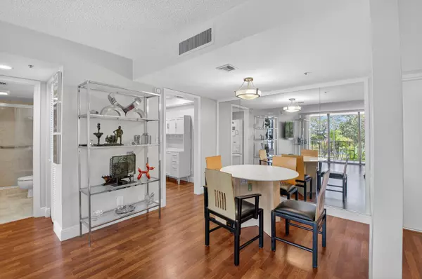 Boca Raton, FL 33434,7847 Lakeside BLVD 1033