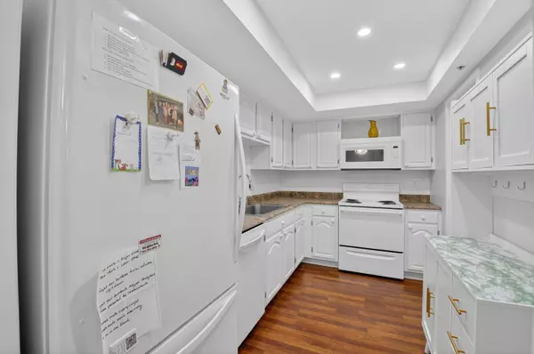 Boca Raton, FL 33434,7847 Lakeside BLVD 1033