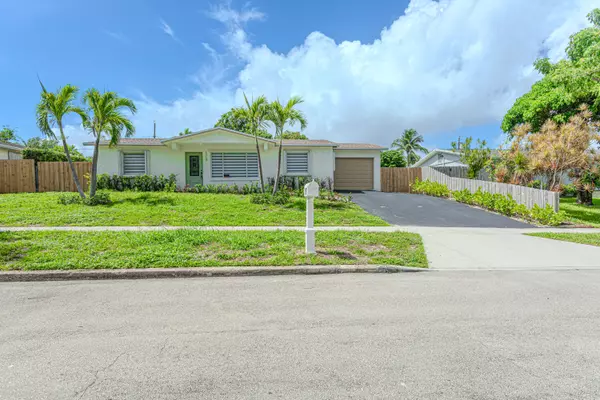 Lake Worth Beach, FL 33460,1717 N 16th CT