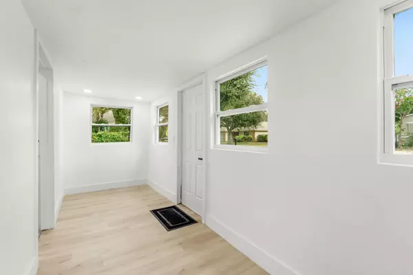 Delray Beach, FL 33444,114 NW 10th AVE