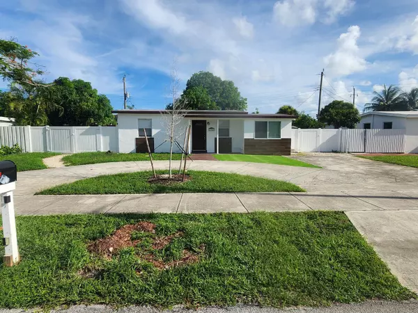 1754 NE 48th CT, Pompano Beach, FL 33064