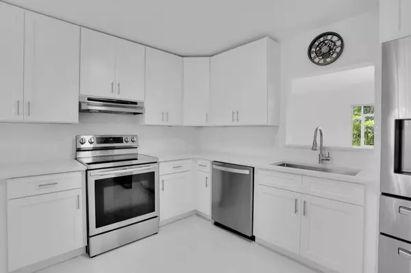 Sunrise, FL 33351,9539 NW 42nd ST
