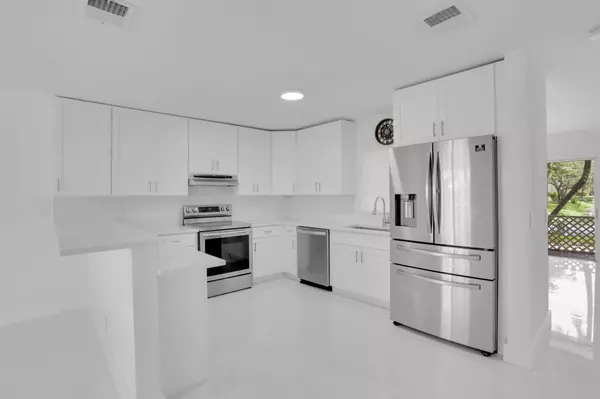 Sunrise, FL 33351,9539 NW 42nd ST