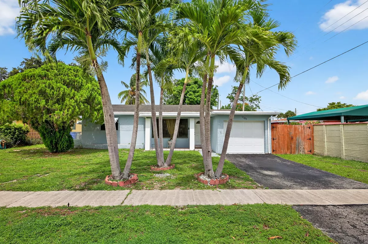 Hollywood, FL 33021,2420 N 58th TER