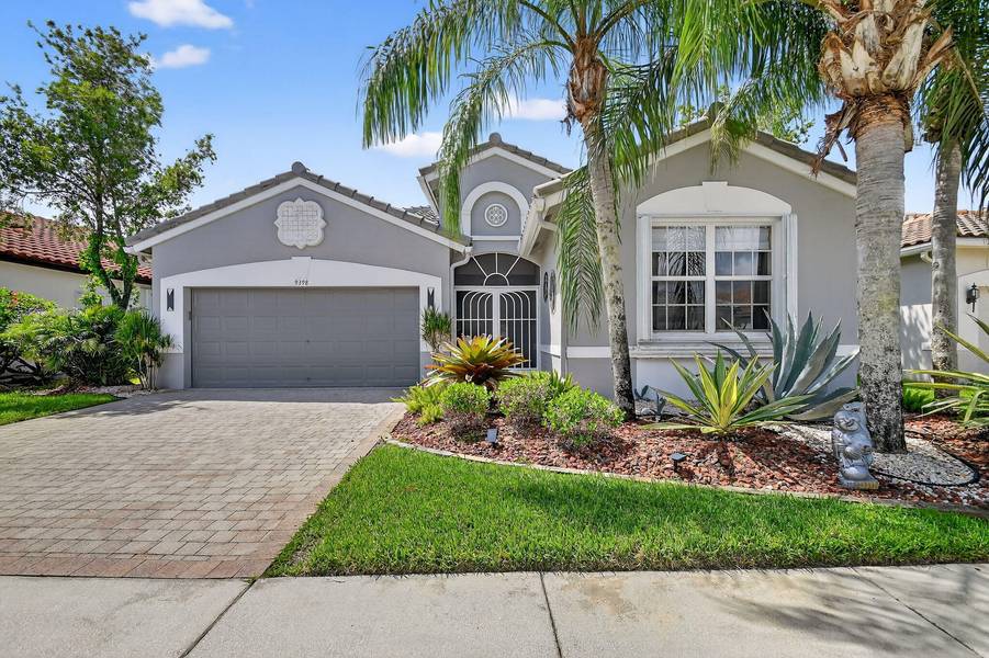 9398 Vercelli ST, Lake Worth, FL 33467