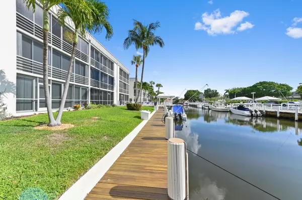 5900 NE 7th AVE 303s, Boca Raton, FL 33487