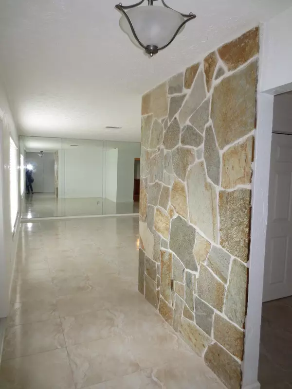 Wellington, FL 33414,1283 Anhinga DR