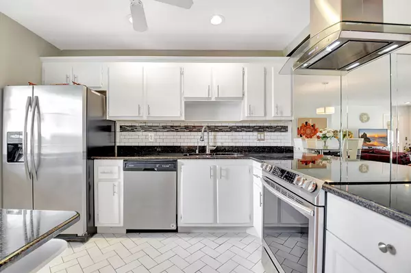 Lake Worth, FL 33467,4070 Tivoli CT 307