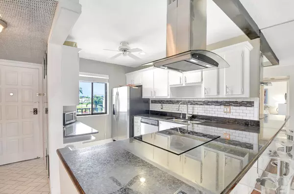 Lake Worth, FL 33467,4070 Tivoli CT 307