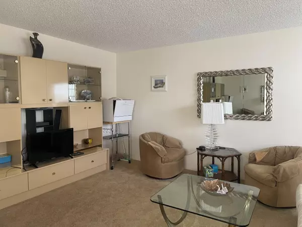 Delray Beach, FL 33484,705 Normandy O 705