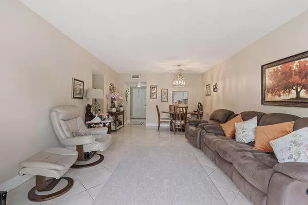 Hollywood, FL 33021,1000 Hillcrest CT 214