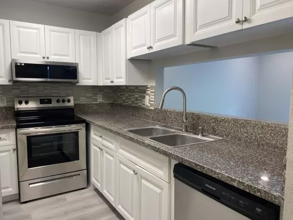 Coral Springs, FL 33065,11430 NW 43rd ST 1-4