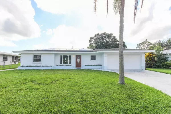 Port Saint Lucie, FL 34952,329 Holly AVE