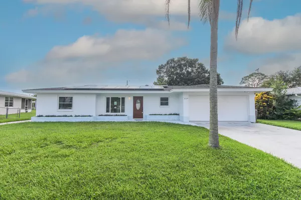 Port Saint Lucie, FL 34952,329 Holly AVE