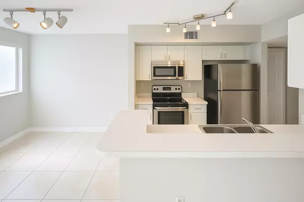 Davie, FL 33328,2600 S University DR 127