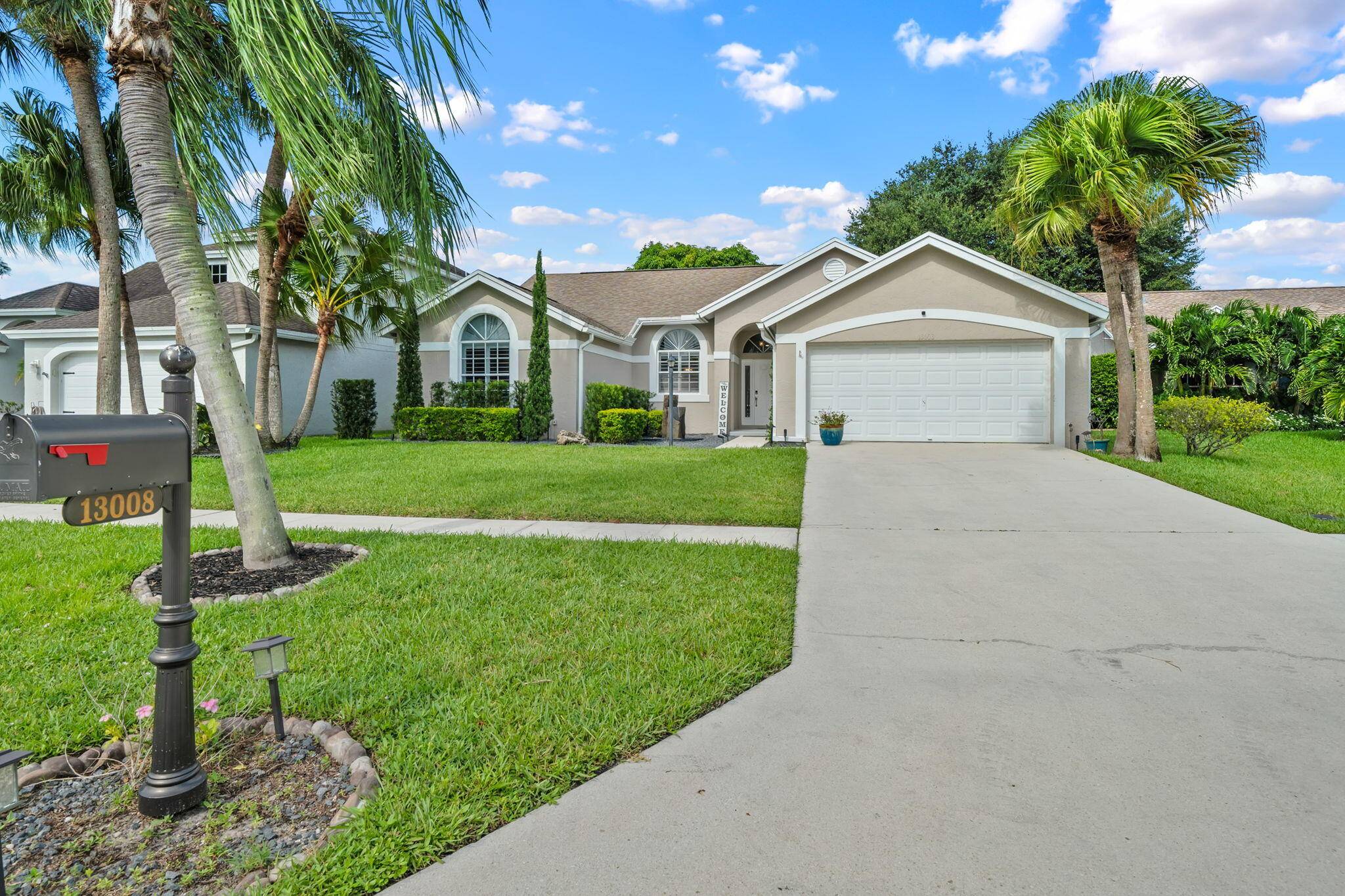 13008 Meadowbreeze DR, Wellington, FL 33414