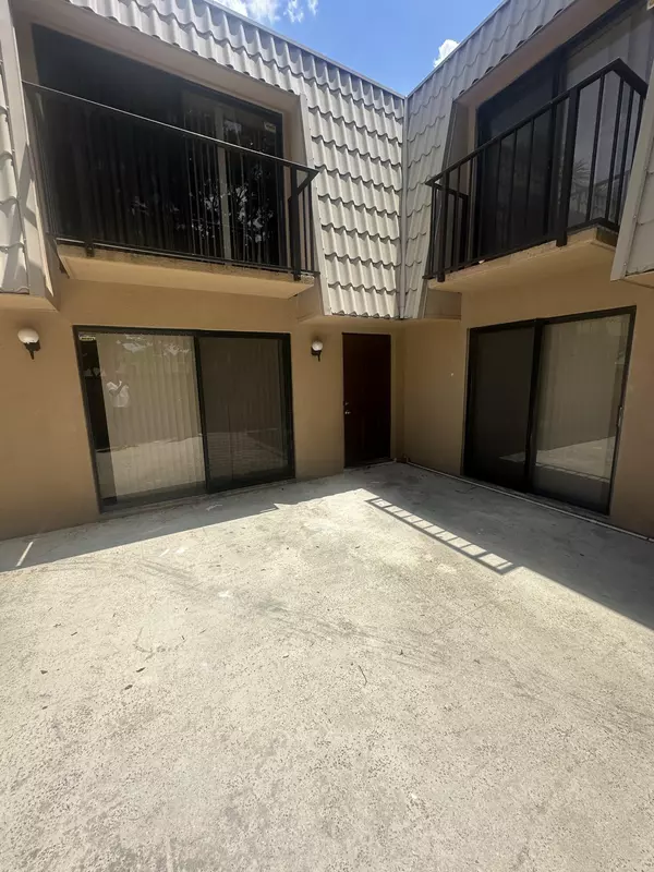 5834 58th WAY, West Palm Beach, FL 33409