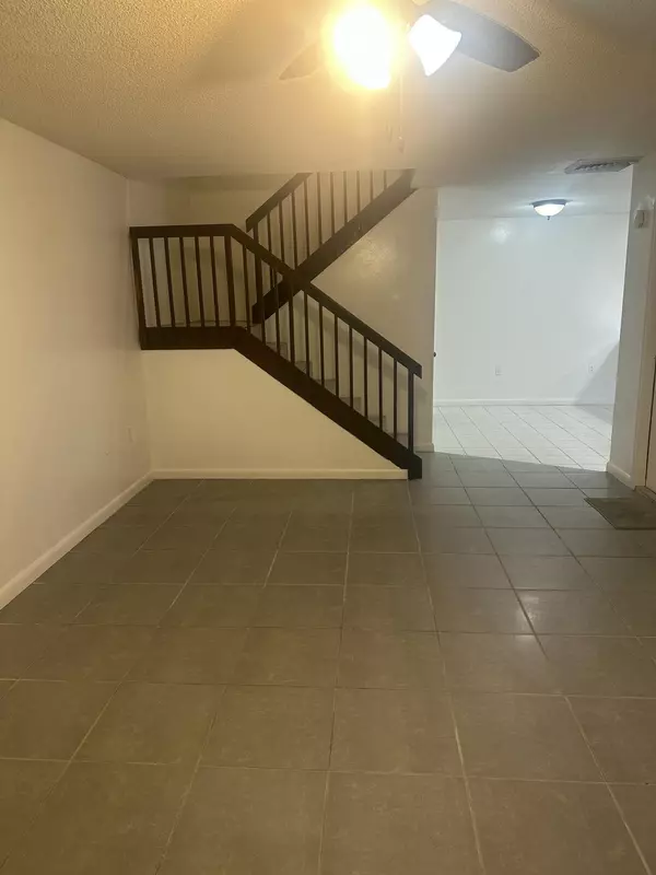 West Palm Beach, FL 33409,5834 58th WAY