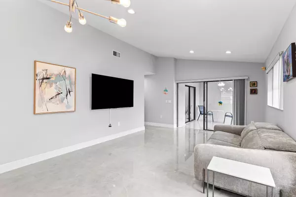 Delray Beach, FL 33484,6175 Kings Gate CIR