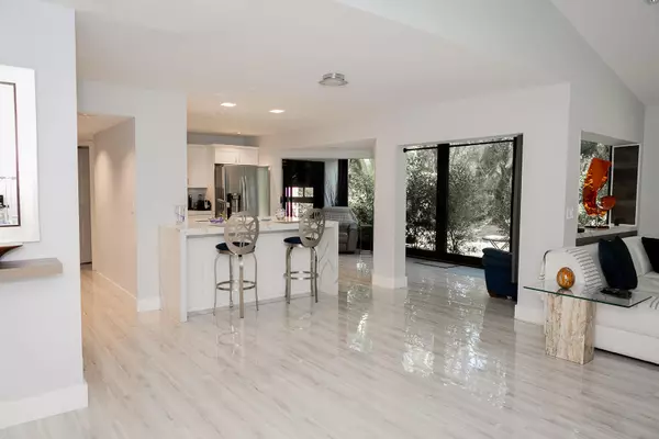 Boca Raton, FL 33486,5700 Coach House CIR D
