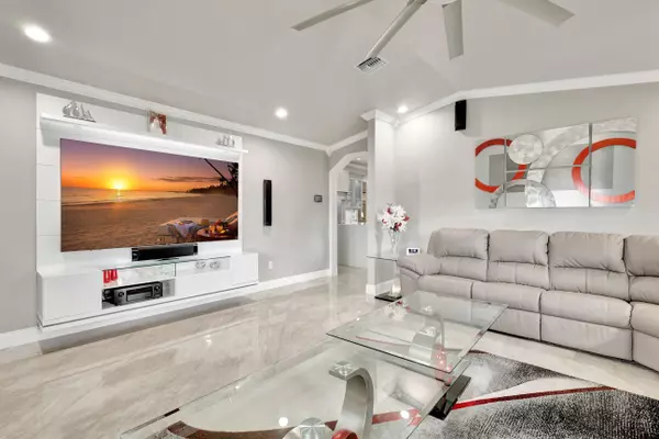 Royal Palm Beach, FL 33411,183 Cordoba CIR