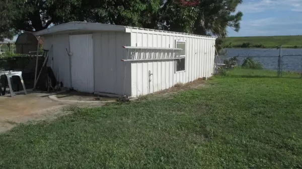 Okeechobee, FL 34974,6554 SE Us Highway 441