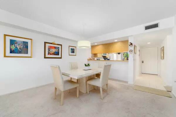 West Palm Beach, FL 33409,2441 Village BLVD 205