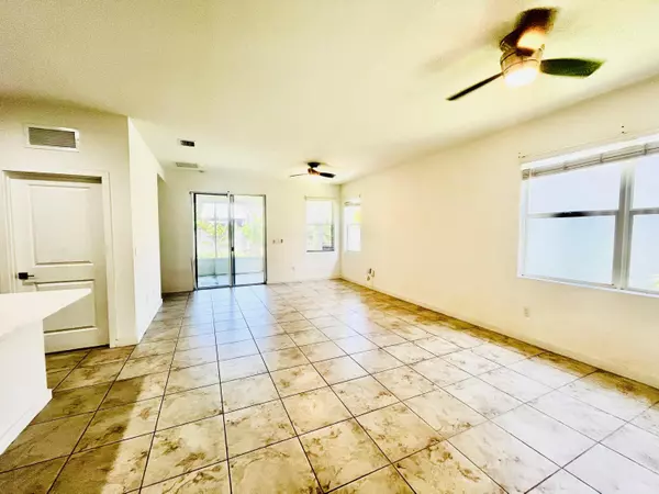 West Palm Beach, FL 33415,6089 Wildfire WAY