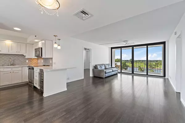 North Palm Beach, FL 33408,336 Golfview RD 719