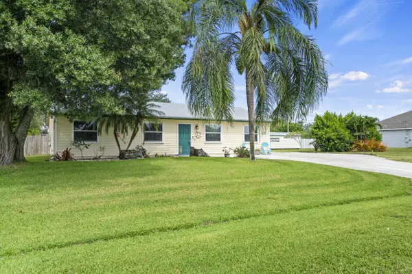 Port Saint Lucie, FL 34953,416 SW Bradshaw CIR