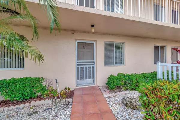 Delray Beach, FL 33446,6795 Huntington LN 107