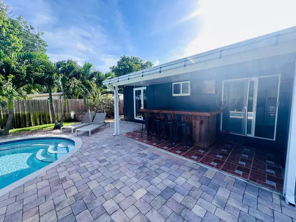 Lantana, FL 33462,1020 S 14th CT