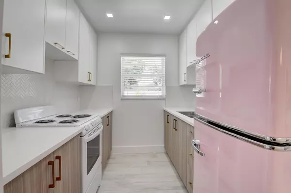502 N H ST 1, Lake Worth Beach, FL 33460