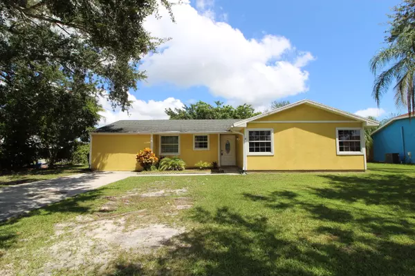 2022 SE SE West     Dunbrooke CIR, Port Saint Lucie, FL 34952