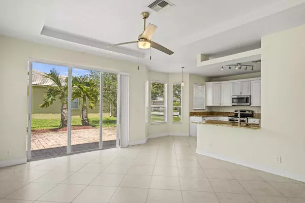 Fort Pierce, FL 34951,5919 Walnut Park Ln LN