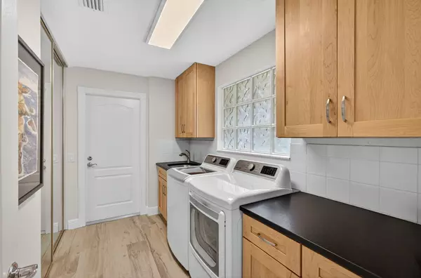 Hobe Sound, FL 33455,3406 SE Glacier TER