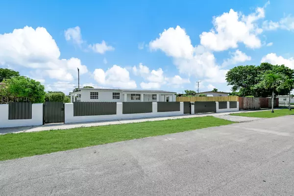 Miami, FL 33165,4040 SW 108th AVE