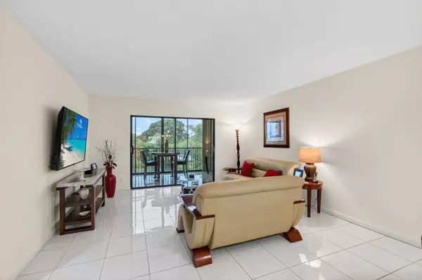 Delray Beach, FL 33446,14475 Strathmore LN #401