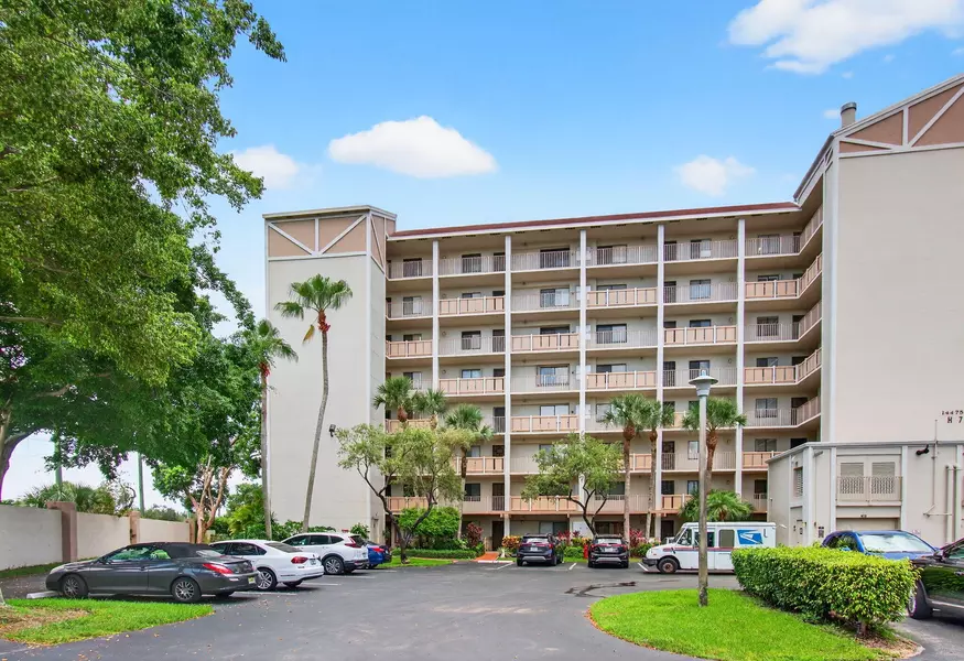 14475 Strathmore LN #401, Delray Beach, FL 33446