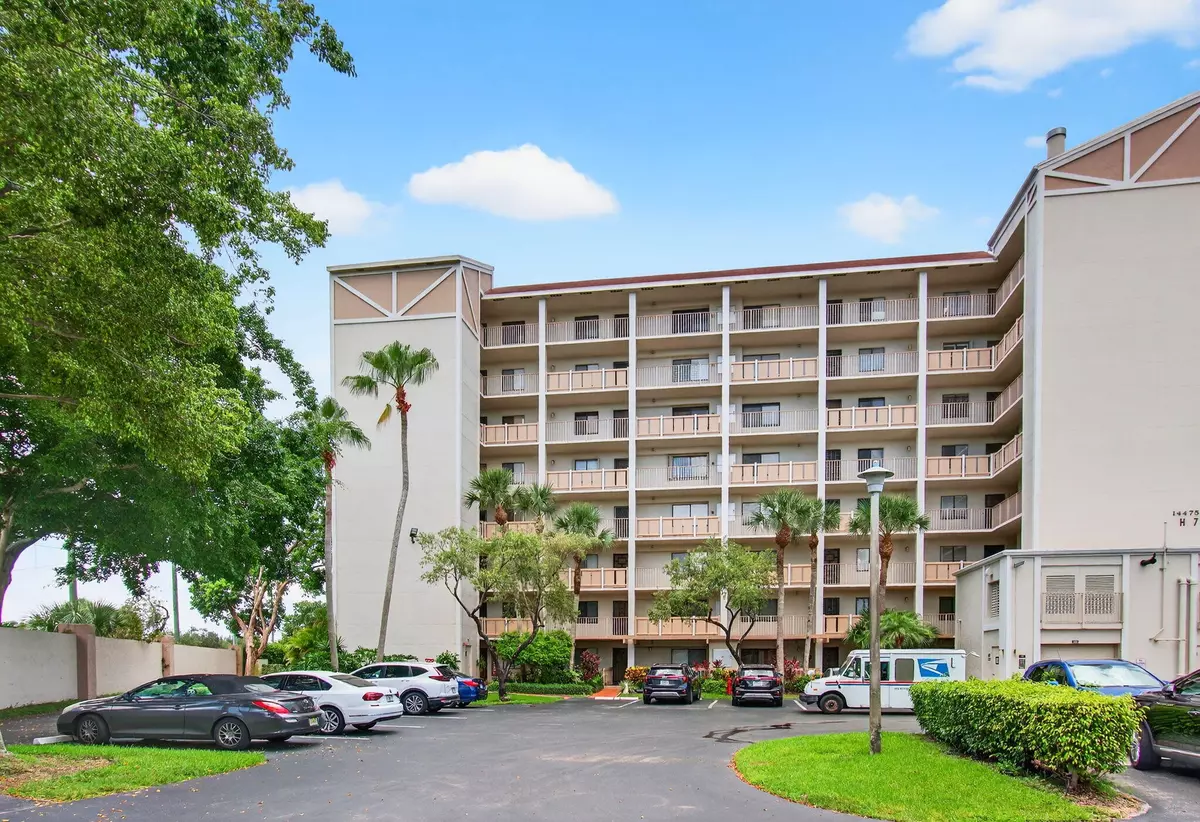 Delray Beach, FL 33446,14475 Strathmore LN #401