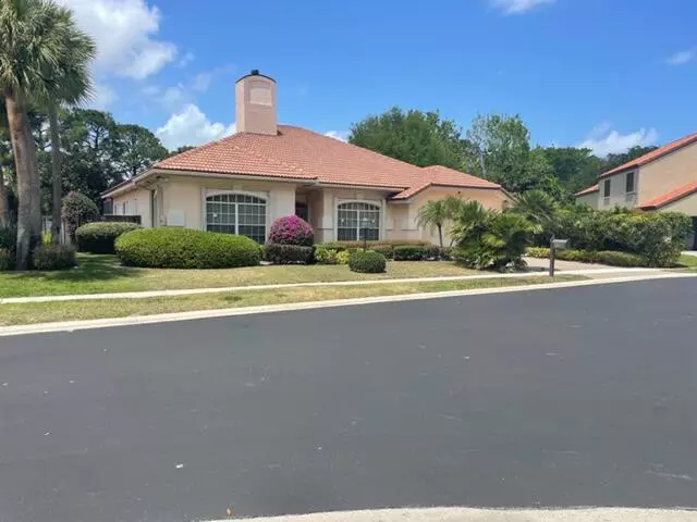 Palm Beach Gardens, FL 33410,13471 Miles Standish Prt