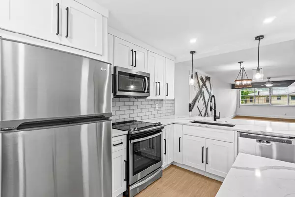 Delray Beach, FL 33445,2960 SW 22nd AVE 8160